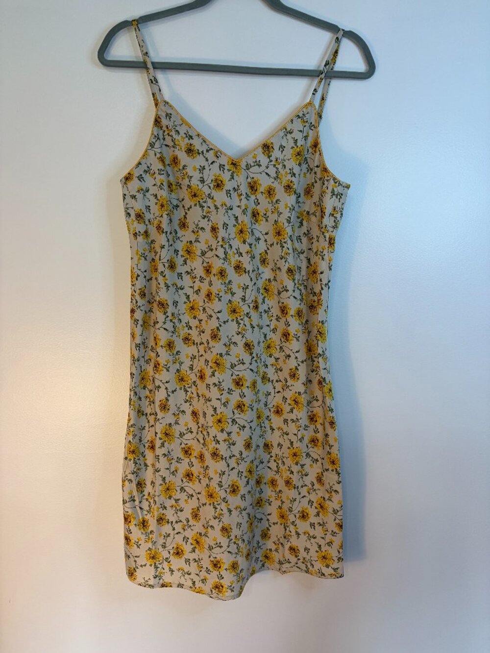 Maree Maree Yellow Floral Pattern Spaghetti Strap Dress (NWT)